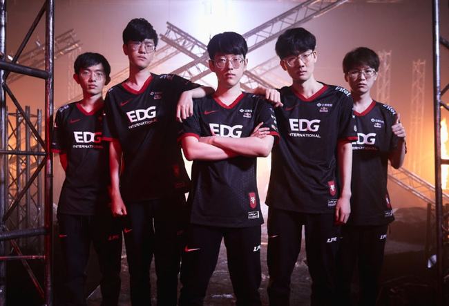 萨巴伦卡显 萨巴伦卡显